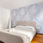 בית נופש Calmaggiore - Luxury Group